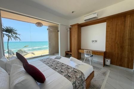 Deluxe Ocean Room